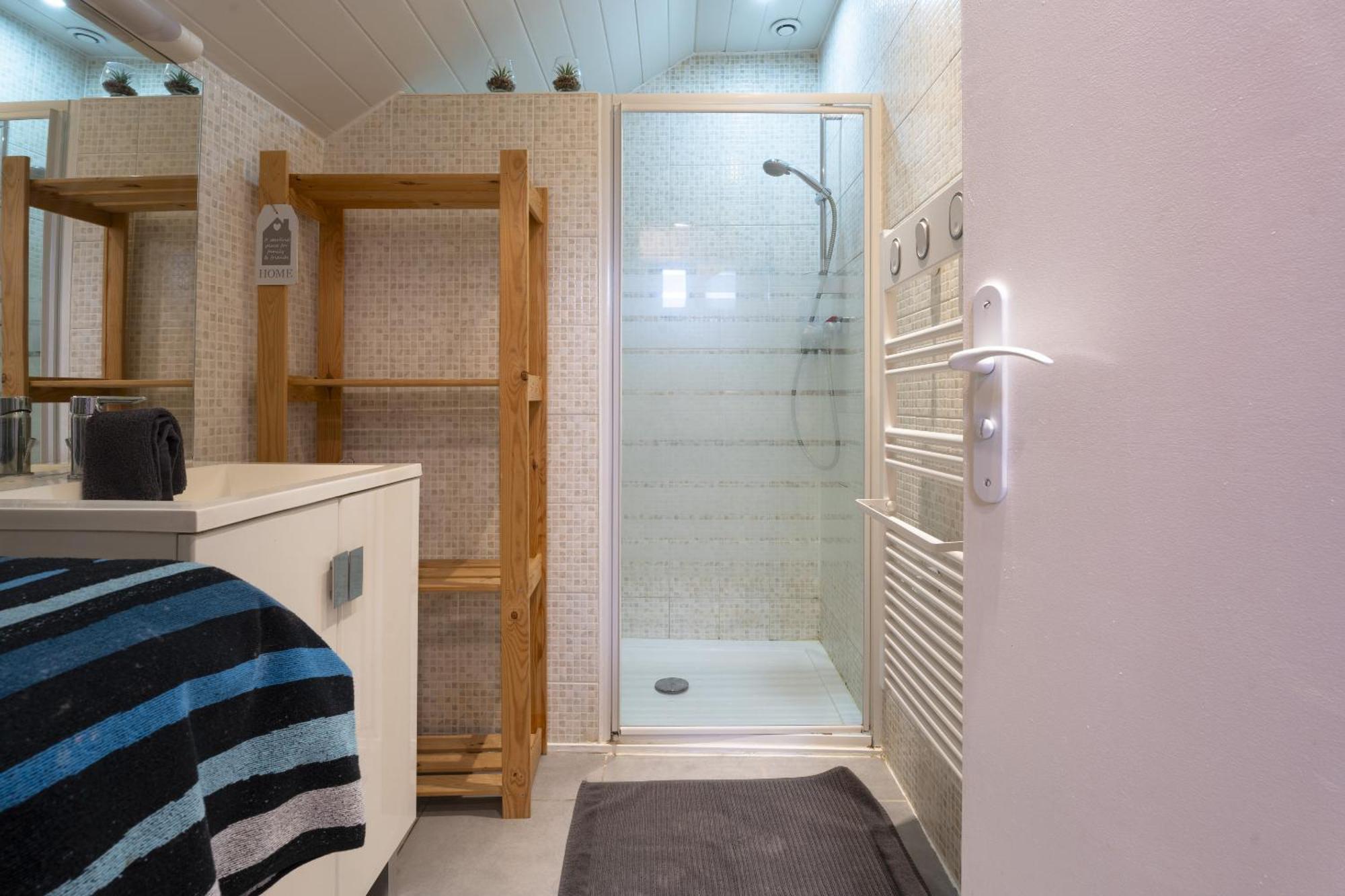 Le Lodge Spa Saint-Laurent-d'Andenay Ngoại thất bức ảnh